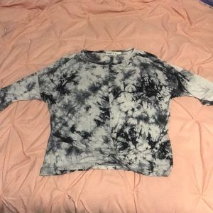 Women’s tie die top
